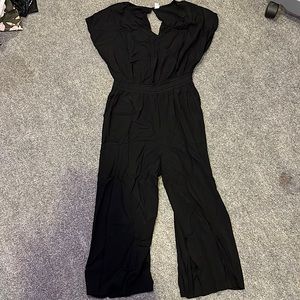 Size: medium Brand: old navy Condition: very good barely worn